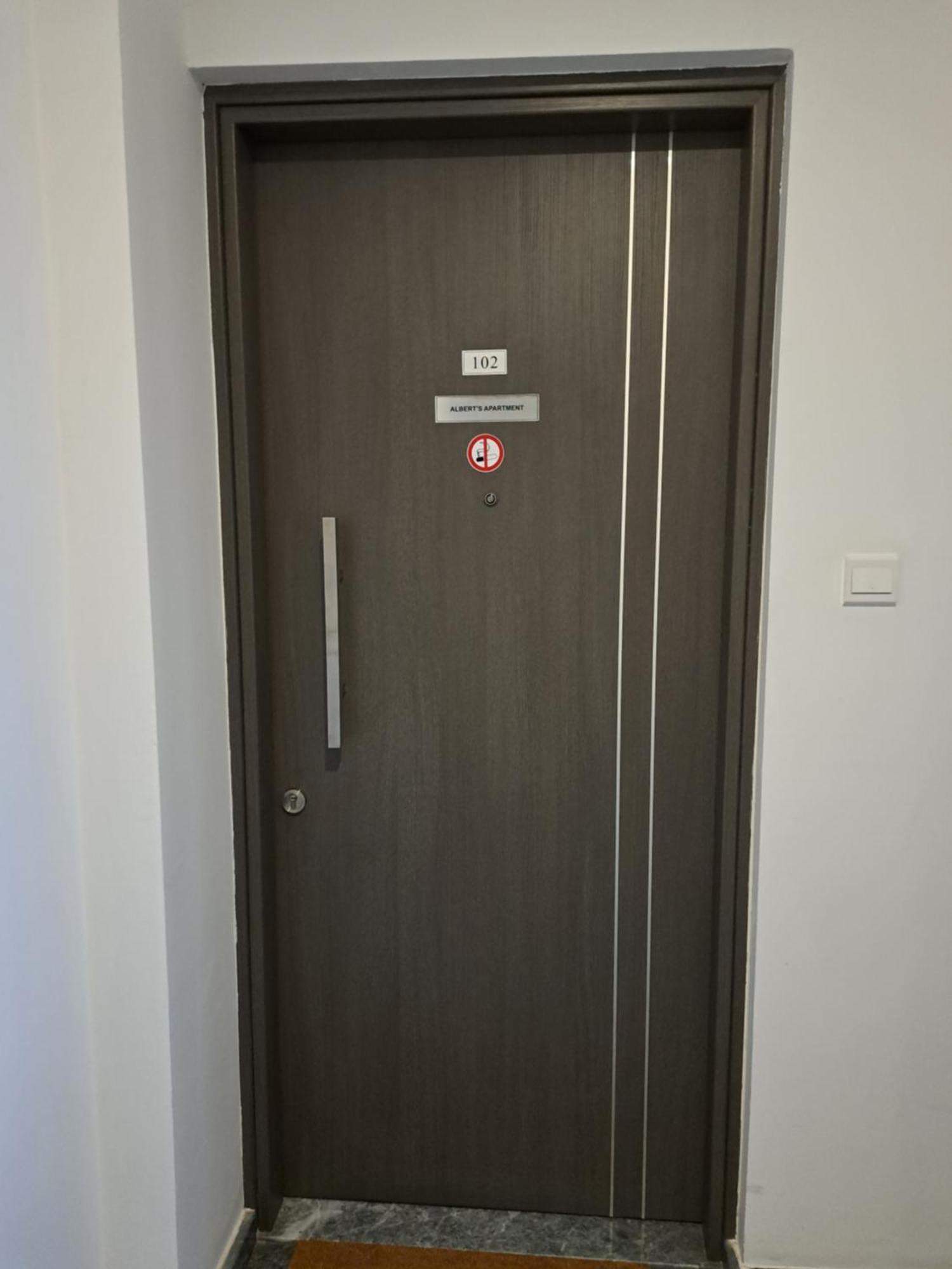Albert'S Apartment St Lazarus 402 B - First Floor Larnaca Buitenkant foto
