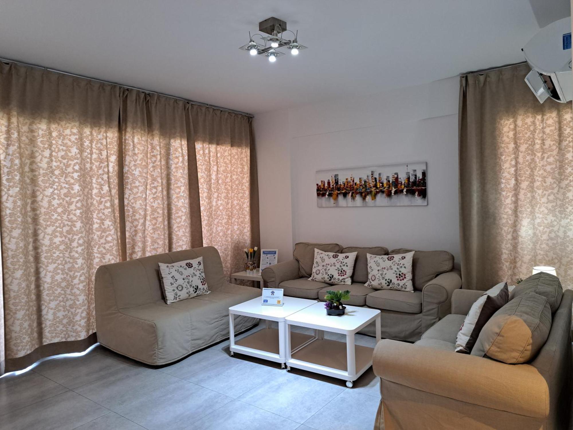 Albert'S Apartment St Lazarus 402 B - First Floor Larnaca Buitenkant foto